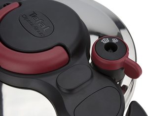 Tefal Clipso Minut Easy Pressure Cooker's controls.