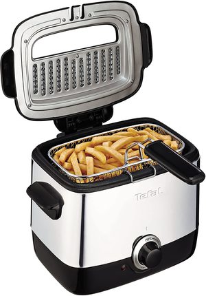 Tefal Mini Deep Fat Fryer in use.